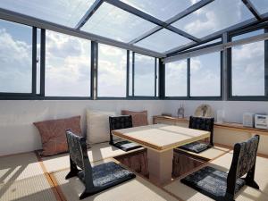 Quality Skylight Patio Sun Rooms , Natural Light Aluminium Shade Louvres ISO9001 for sale