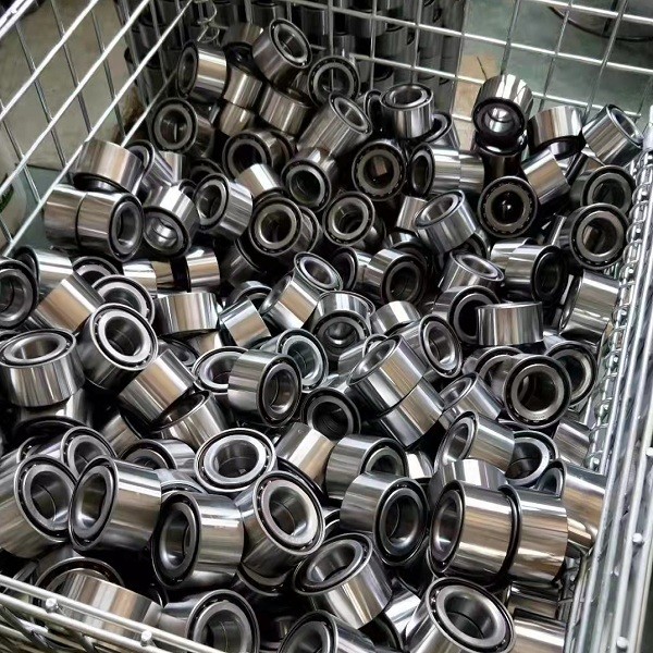 35x62x40 Automobile Front Wheel Hub Bearings DAC35620040