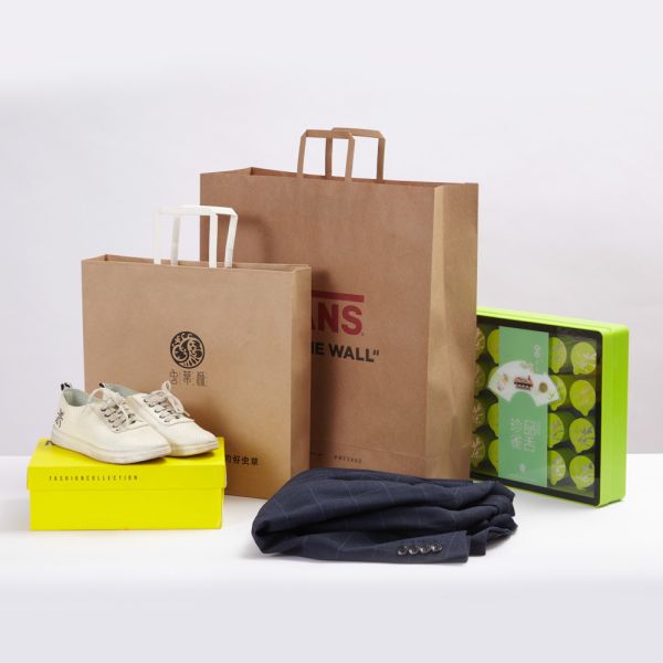 OEM 300gsm Printed Paper Gift Bags Bulk For Valentine's Day