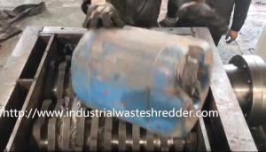 China Metal Drum Shred Tech Shredder , Plastic Bottle Grinding Machine Simple Maintenance on sale