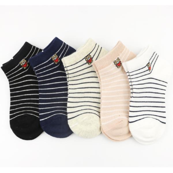 Popular Hosiery Kids Colorful Socks / Anti Bacterium Cool Kids Socks Customized Size