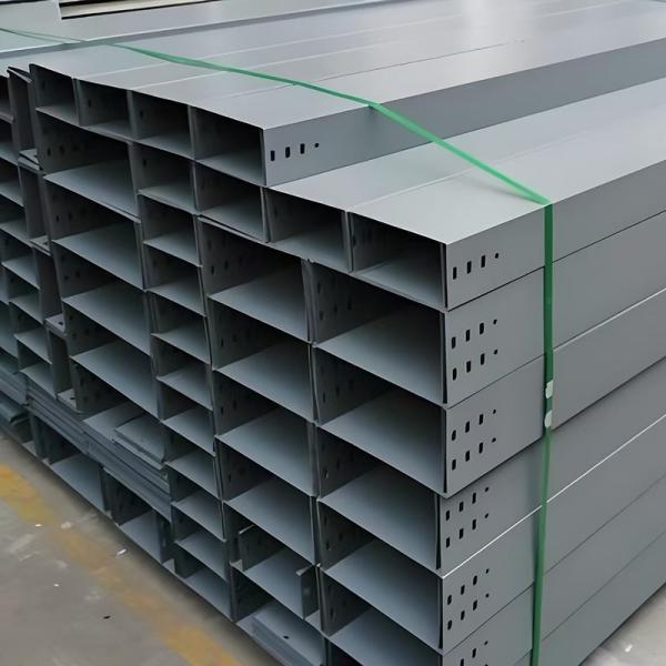 Wall Mount Galvanized Enclosed Cable Tray For Dependable Cable Management