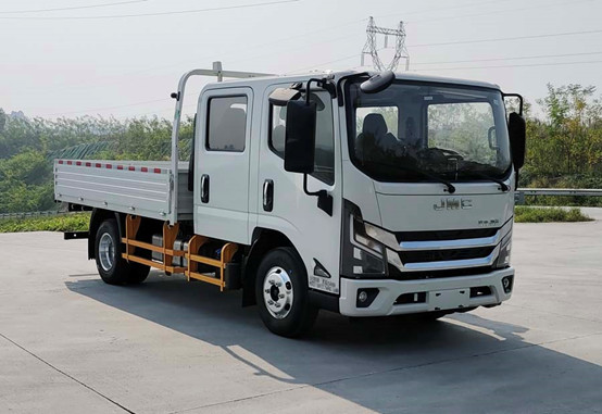 Double Row Diesel Cargo Truck Front Rear Drive 4×2 5 Persons Manual Transmission
