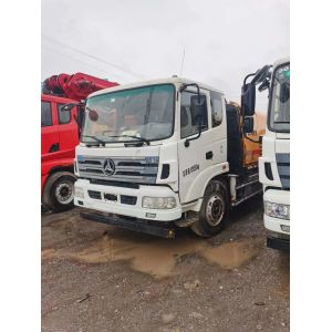Truck Mounted Used Concrete Line Pump 13495kg 100502 Engine