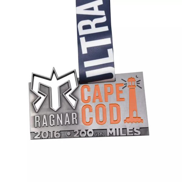 ISO9001 Metal Custom Logo Medals Wearproof Polished Running Ironman Triathlon Medal