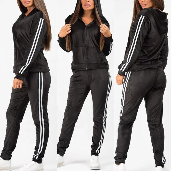 Custom Women Sport Clothing Fashion Hooded Training Track Sweat Suit Jogging Suits Wholesale Velvet Tracksuits