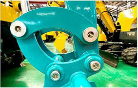 R328 Mine Mini Excavator Rubber Tracked Epa Scavatore Clean Up Dirt Track Excavator Pilot Control Bagger