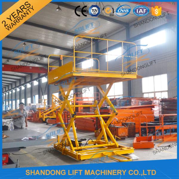 600KGS 2M Warehouse Hydraulic Cargo Scissor Lift with Movable Wheels