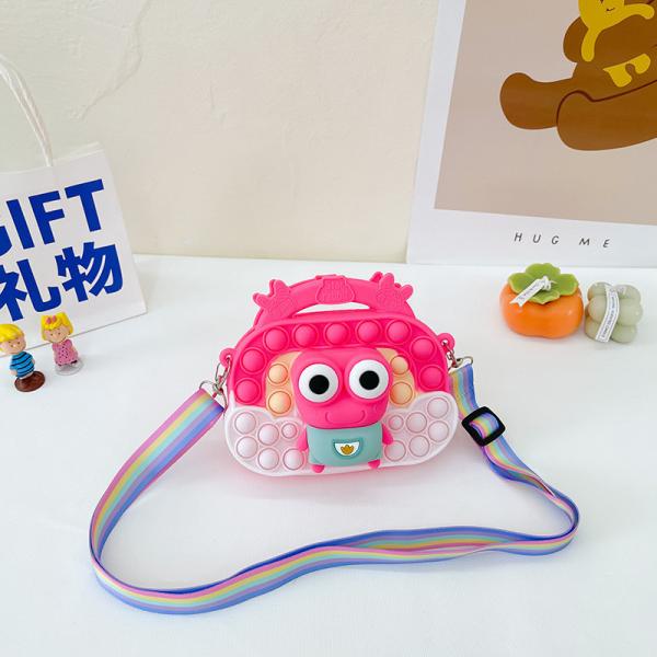 14.5*11*4cm Cute Silicone Pencil Box Organizer with Lid Bpa Free Material