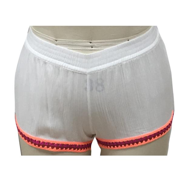 Skinny Pattern White Ladies Casual Pants Lace Decoration Women'S Pajama Shorts