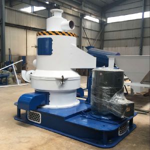 No Vibration 500kg/h 96 Cutters 45kw Wood Powder Mill
