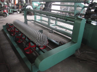 Automatic Chain Link Fence Making Machine