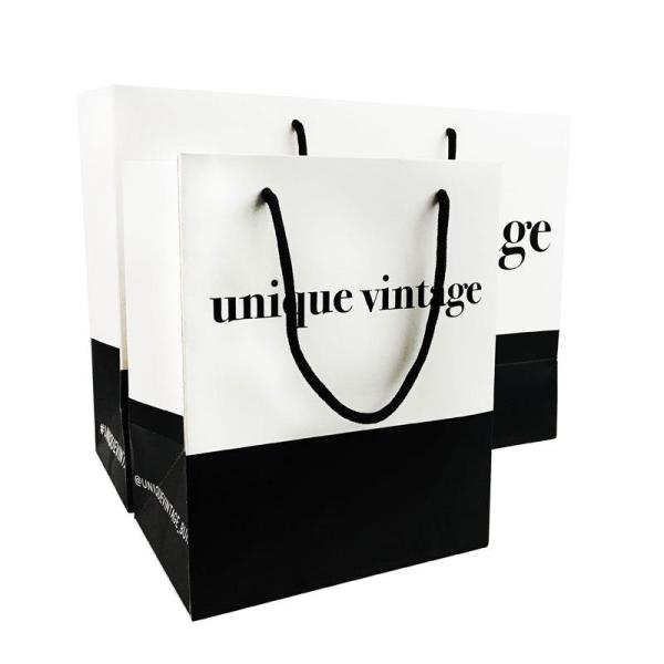 Luxury Matte Green Paper Gift Shopping Bag For Clothing Packaging