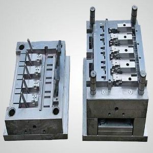 Quality Single / Multi Gravity A413 Aluminium Casting Molds LKM Mould Base for sale
