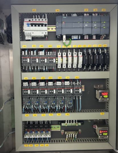 6 Inch Middle Servo Softgel Encapsulation Machine 220V 380V