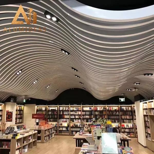 Metal interior linear ceiling