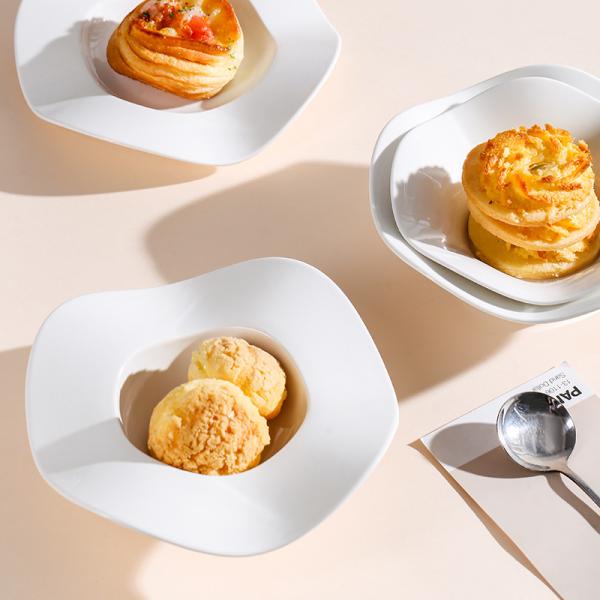 Wavy White Porcelain Tableware Unique Pretty Cream Pasta Bowls