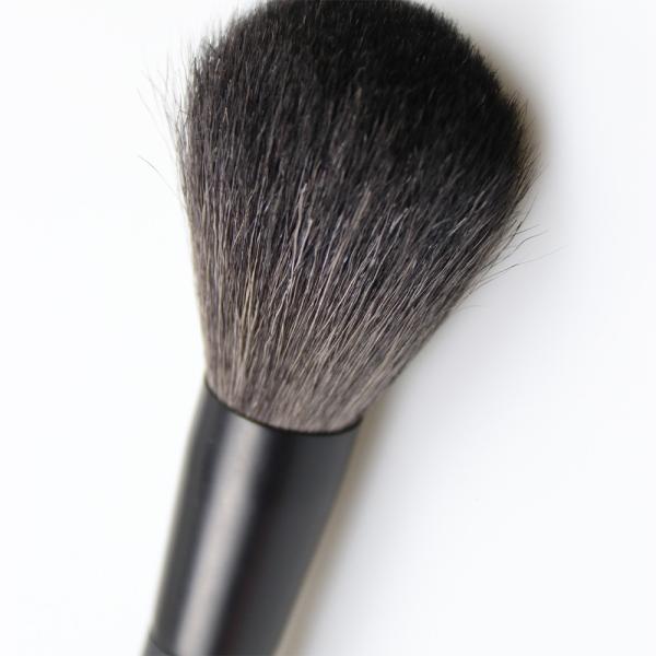 Classic Single Makeup Brush Vegan Goat Hair Powder Brush For Loose Powder