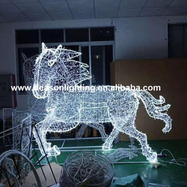 christmas horse lighted carriage