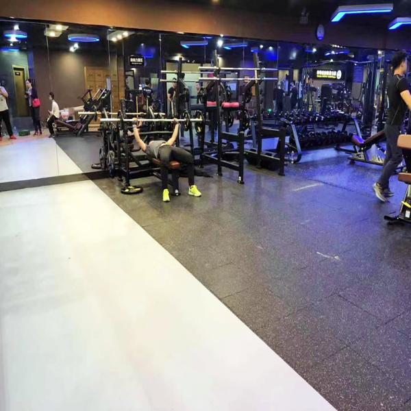 Unique Dog Bone Shape Rubber Flooring Recycled Rubber Floor Mats