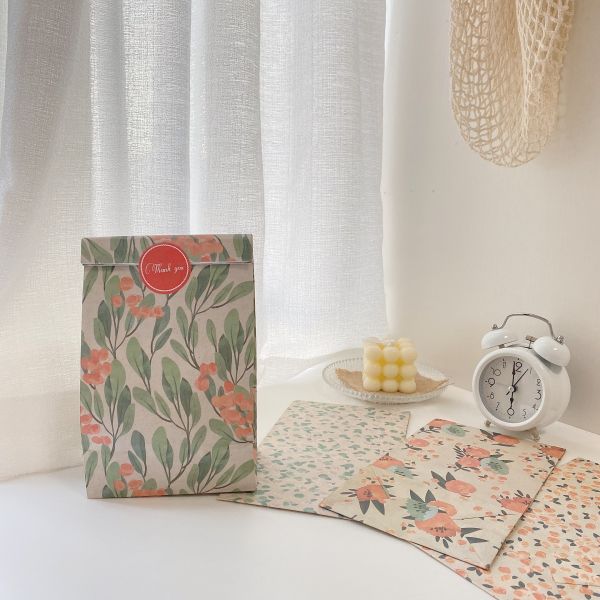 Small Floral Folded Handle Present Paper Bags 30gsm-160gsm Wedding Paper Gift Bag