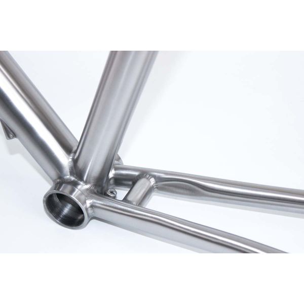 Lightweight Titanium Road Bike Frame 130mm Inner Cable Routing Anti Rust