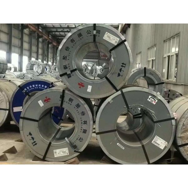 Metal Dd11 Sphc Hot Rolled Steel Coil Pickled Oiled 4.0*1250mm
