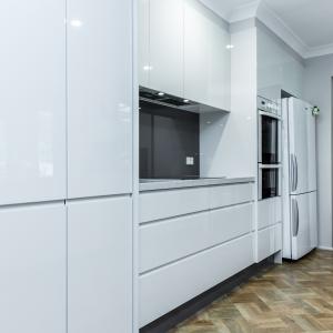 Quality White Acrylic Kitchen Cabinet High Gloss Modern for sale