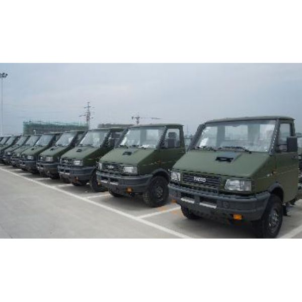 95km/H Second Hand Off Road Vehicles Four Wheel NJ2045SFA5G IVECO Diesel Truck