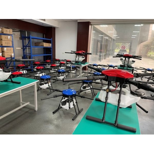 NLB630 Agriculture Spraying Drone 2000m With Remote Controller GPS