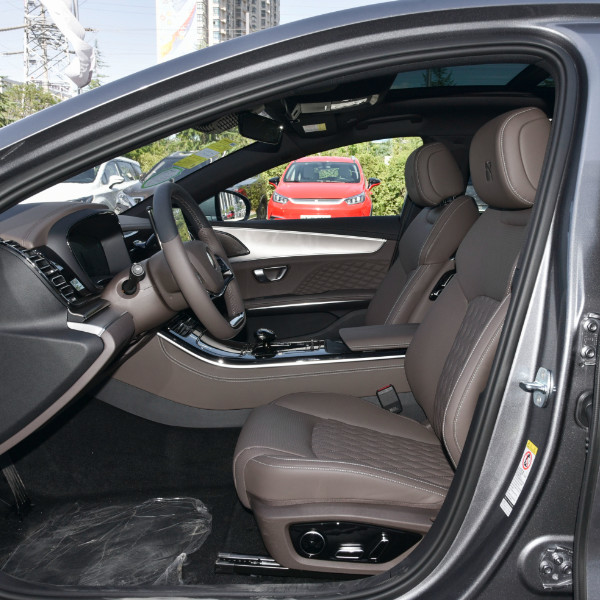 Made in China 4 Wheel Adult Electric Car used Byd Han 2022 FWD zunrong version Fast EV Car