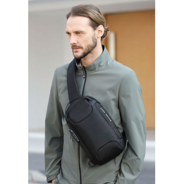 Factory wholesale waterproof fashion anti theft crossbody chest shoulder sling bag for men