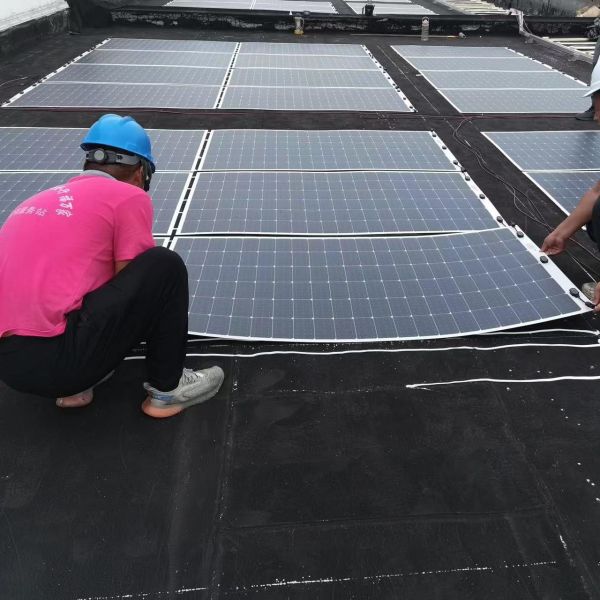 Flexible Solar PV Panel 200W With MWT Cell 21.5% Efficient Curved Surface Ready for Wholesale and OEM Use