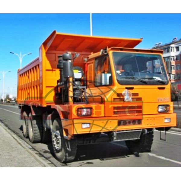 Three Axle Heavy Duty Dump Truck For Mining 420hp Power Half Cabin