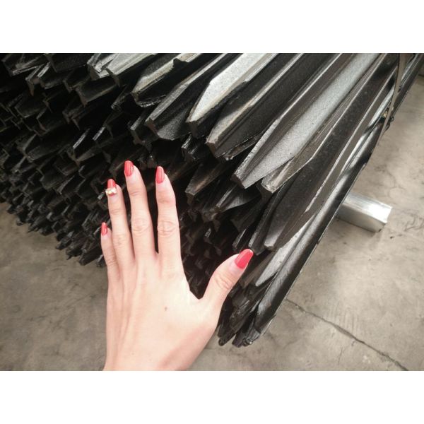 OEM Fence Post / Earth Spike Powder Painted Reinforcement Steel Material