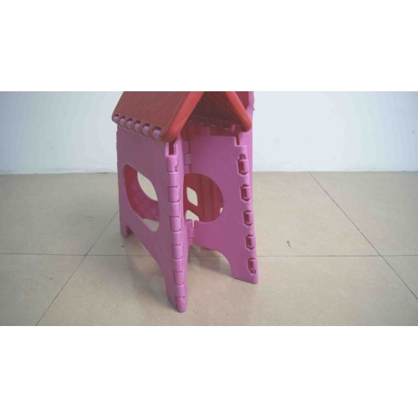 Durable Kids Playroom Furniture Plastic Folding Chairs Lightweight With Handle