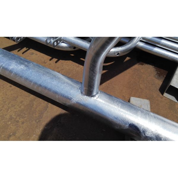 Dairy Farm Self Locking Feed Barriers , Light Structure Farm Barrier Gates