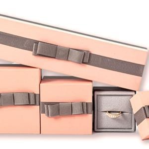 Quality Velvet Jewelry Packaging Box Recycled Material Environmental Friendly for sale