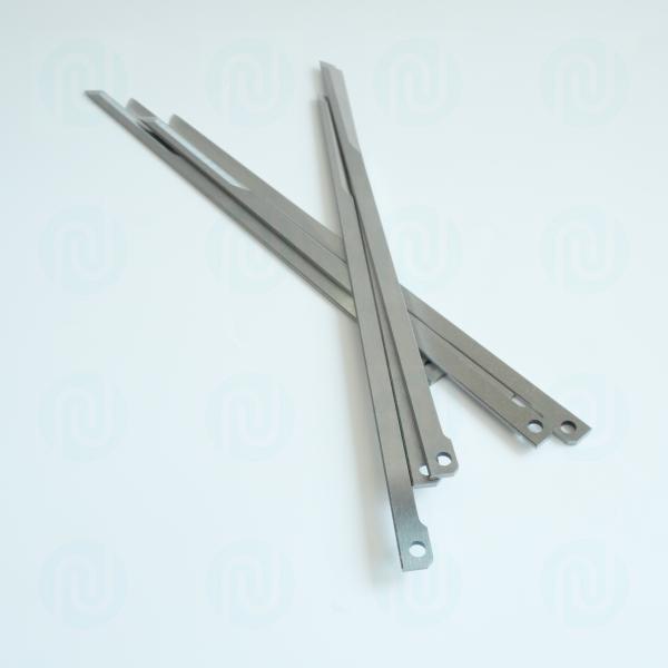 85878000 Blade 25mm 75 stroke falls into the category of cutter knife blades.