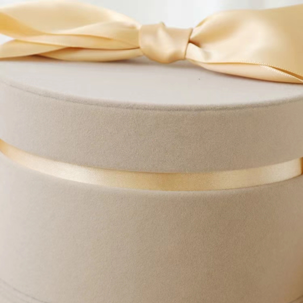 Gold Foil Logo Round Velvet Rose Flower Hat Box Small Mothers Day Gift Box with Ribbon