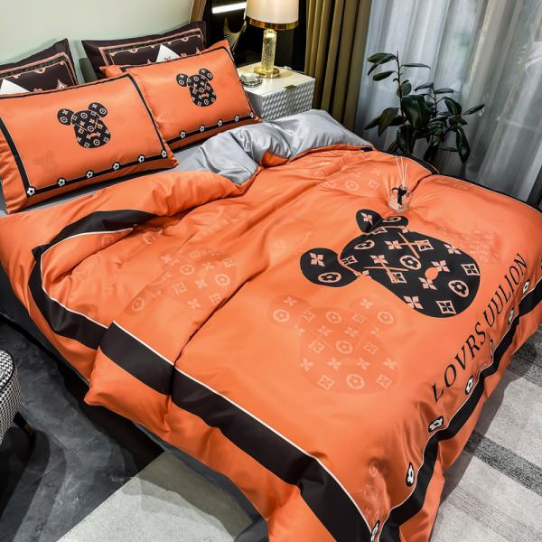 Cartoon Bear Luxury Violent Bear Bed Sheet Duvet Cover Designer Bedding Set Sustainable
