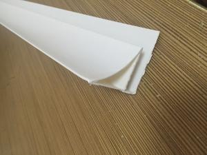 Quality 4CM Glossy Extruded Plastic Profiles Top Clip For Room Roof Garden Drainage Board for sale