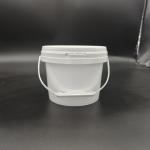 China PP Material 1 Litre Plastic Buckets With Lids UV Resistance Anti Corrosion for sale