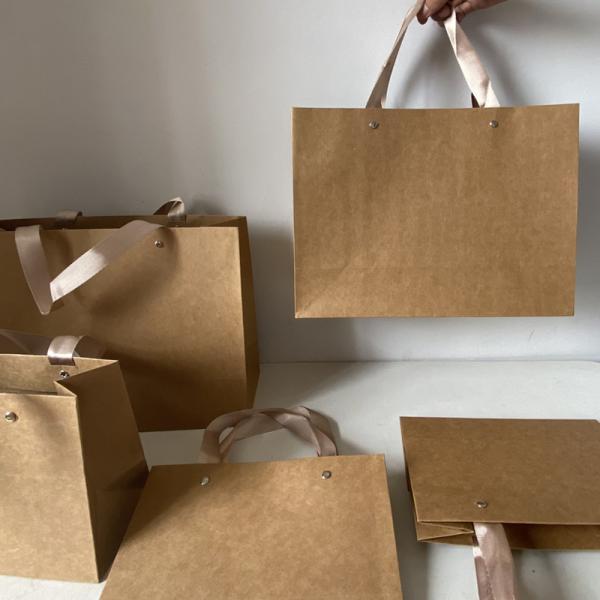 Thickened Paper Tote Bags Universal Clothing Shopping Bag Portable