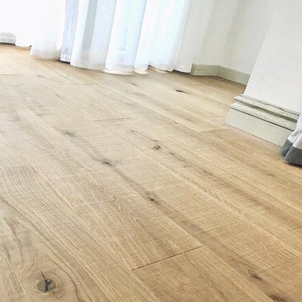 Modern Design Style Herringbone Engineered Wood Flooring Natural Beauty and Durability