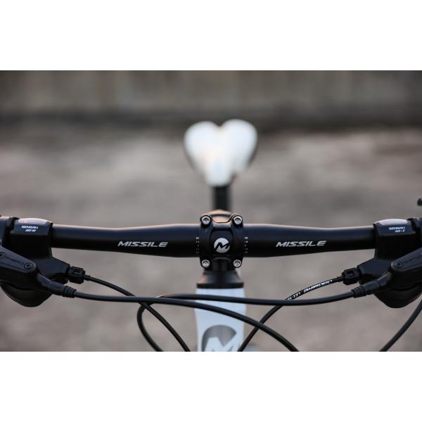 Ergonomic Saddle and Suspension Fork Equipped 27.5 Inch Aluminum Frame Mountain Bike