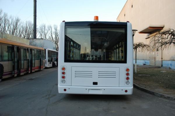 Buy Large Capacity 200 liter Airport Transfer Bus Xinfa Airport Equipment at wholesale prices