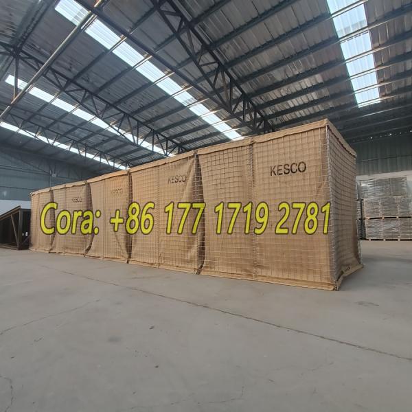 MIL1 1.37m High Galfan Coated Welded Gabion Line With Geotextile Military Grade HESCO Flood Barriers In USA Market