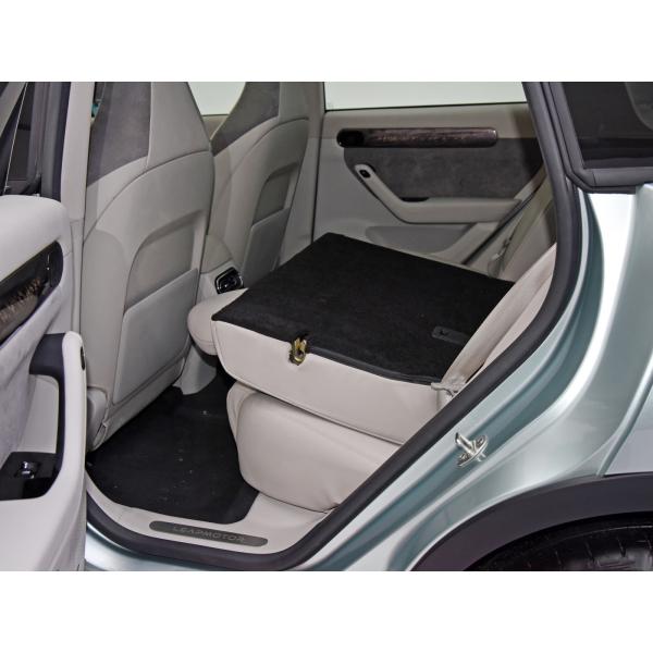 Leapmotor C11 Electric Car 170km/h Top Speed Lithium Iron Phosphate Battery and Left Drive