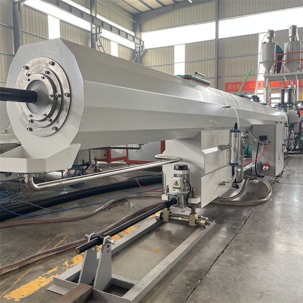 Advanced Plastic Extruder Machine Hdpe Pipe Extrusion Machine / Line Water Tank Making Machine